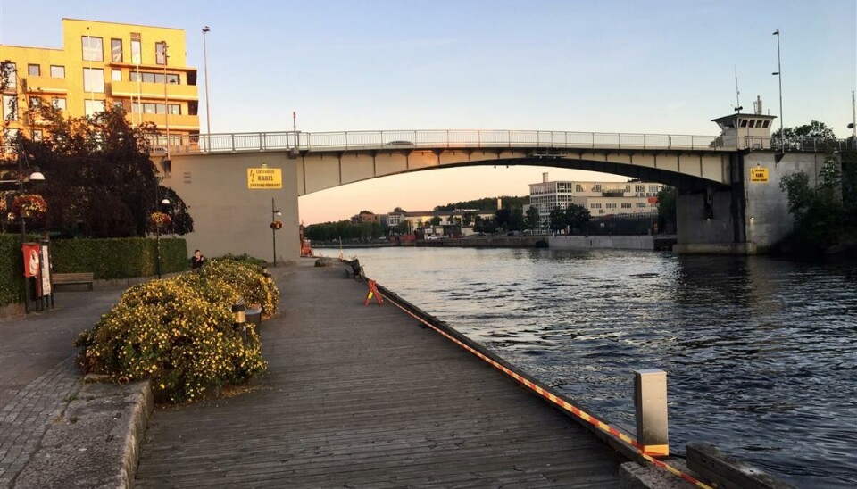 2011: Den gamle Kråkerøybrua fra 1957, har hatt bompengeinnkreving siden 2011 som en del av prosjektet Kråkerøyforbindelsen.