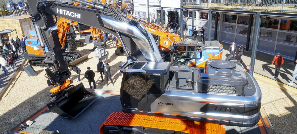 Hitachi viste en AI-graver