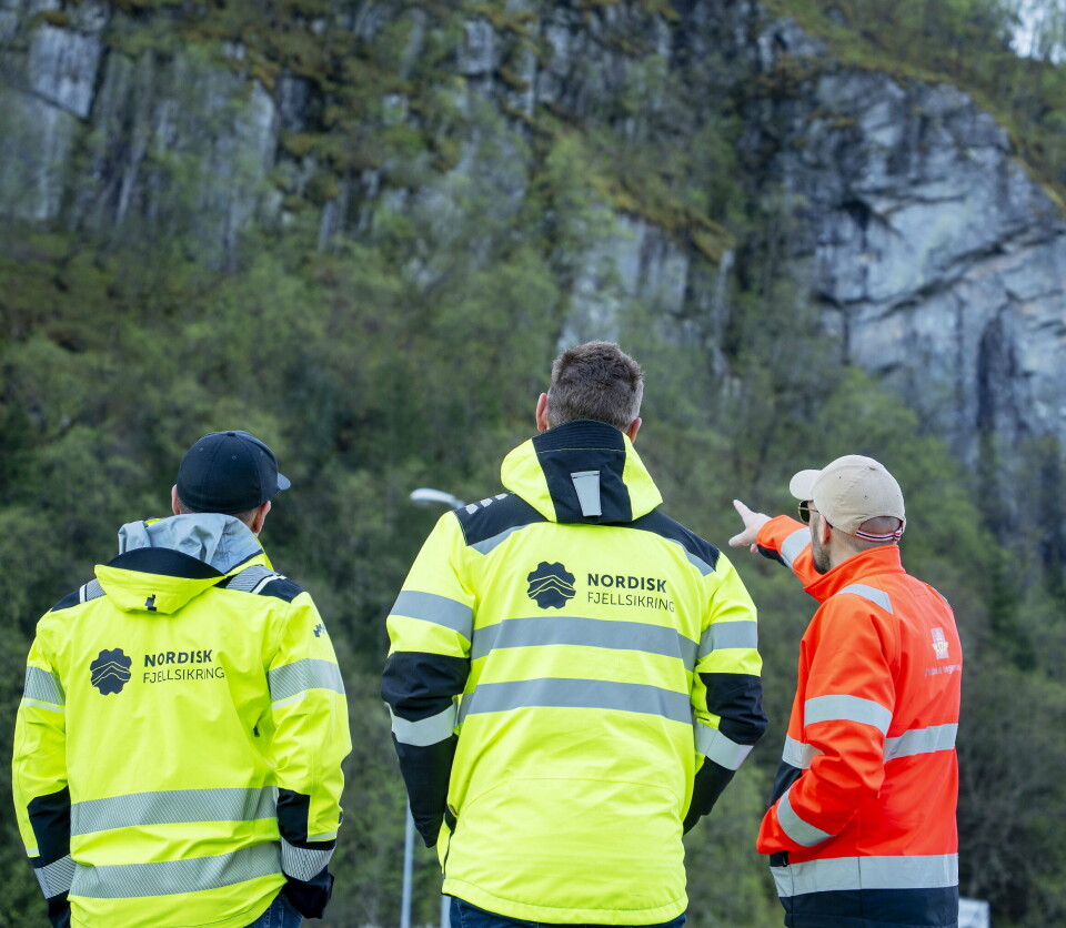 FORSINKELSER: Berg- og skredsikring ved Stanghelle fører til kolonnekjøring på E16 fra 5. august. Trafikanter må regne med opptil 30 minutters ventetid.