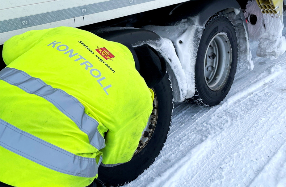 Dekk og kjettingkrøll i Nord