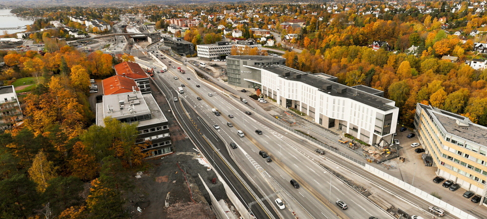 Oppfordrer alle til å la bilen stå