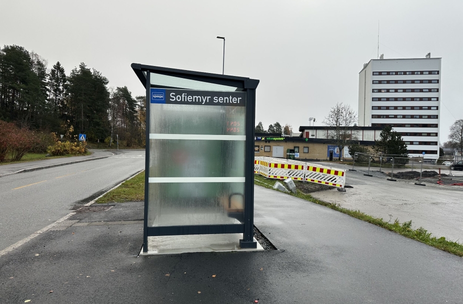 Nytt skur, men fortsatt ingen buss