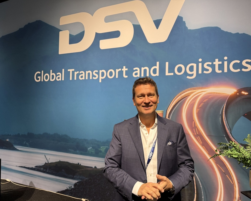 Rune Berg Stiansen, administrerende direktør i DSV Road AS har en voksen oppgave foran seg. 1. november fusjonerer DSV Road AS med Schenker AS og han vil lede en Road-avdeling på ca. 1200 medarbeidere i Norge.