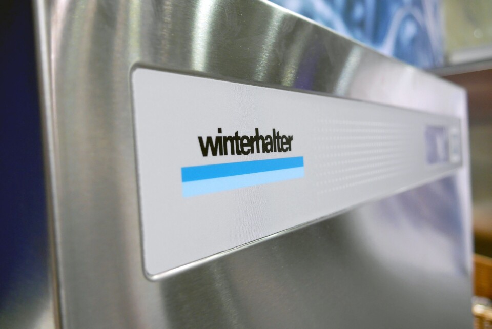 NYHETEN: Winterhalters nye glassvaskere med omvendt osmose gjør glasspussing overflødig. NYHETEN: Winterhalters nye glassvaskere med omvendt osmose gjør glasspussing overflødig.
