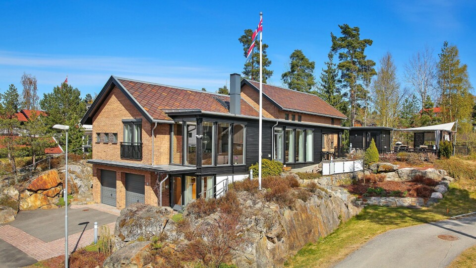 FLOTT: Velkommen til Brattåsveien 11 på Myrvolltoppen FLOTT: Velkommen til Brattåsveien 11 på Myrvolltoppen