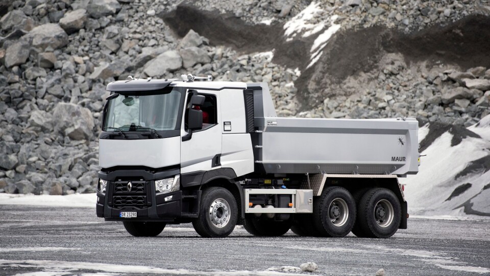 Renault C-range 6x4 dumperbil med Maur dumperkasse var den første C-Range anleggsbilen bygget i Norge. Avbildet i 2017. Foto: Espen Braata Renault C-range 6x4 dumperbil med Maur dumperkasse var den første C-Range anleggsbilen bygget i Norge. Avbildet i 2017. Foto: Espen Braata