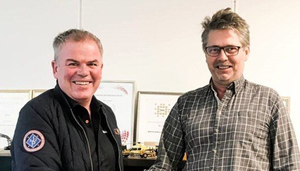 Forretningsutvikler Jone Ølberg i Naboen (t.v.) og daglig leder i Bertelsen & Garpestad, Øyvind Langemyr. Foto: Naboen AS