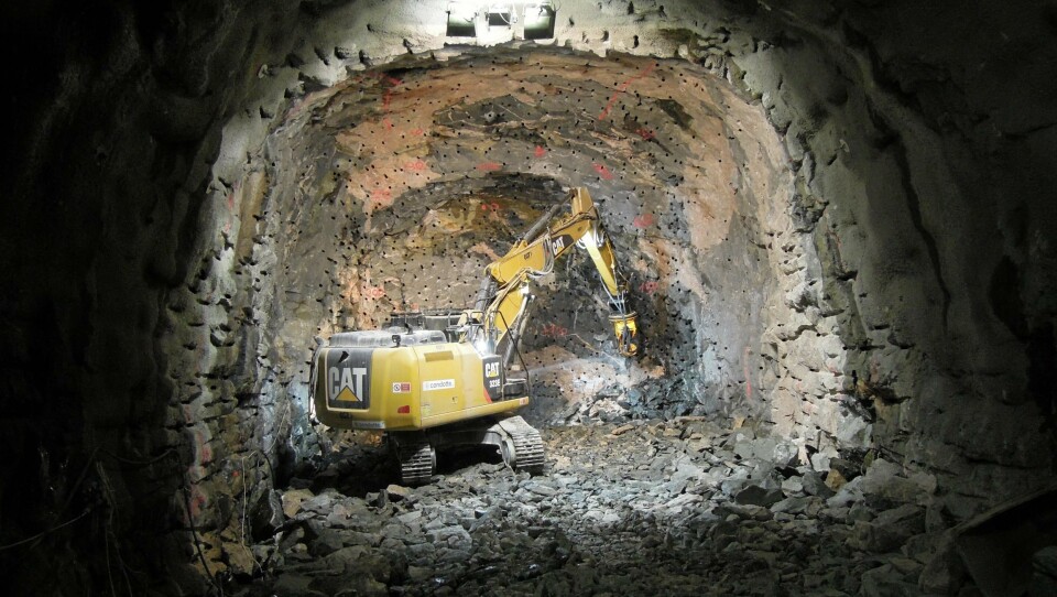 Società Italiana Condotte har kontrakter for underbygningsarbeider mellom Oslo S og Ekebergåsen samt bygging av tunnel under Middelalderparken til to milliarder kroner. I tillegg har selskapet kontrakt på tunnelarbeid fra Mosseveien og 1200 meter inn i Ekebergåsen, 1,3 milliarder kroner.