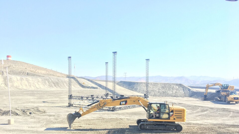 Cat 320 lanseres i Malaga i Spania for presse fra Europa, Afrika og Midt-Østen.