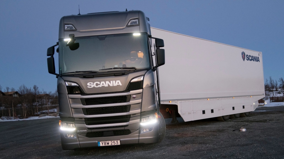 ØKER RESULTAT: Halvårsresultatet er hyggelig lesning for Scania ledelsen. 58,7 milliarder i omsetning og et overskudd på 6,4 milliarder er fasiteten etter første halvår.