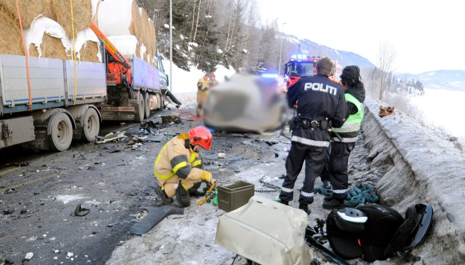 17. februar 2012 frontkolliderte Cato Mathisen med en møtende personbil på E6 sør for Lillehammer. Sjåføren i personbilen omkom. 17. februar 2012 frontkolliderte Cato Mathisen med en møtende personbil på E6 sør for Lillehammer. Sjåføren i personbilen omkom.