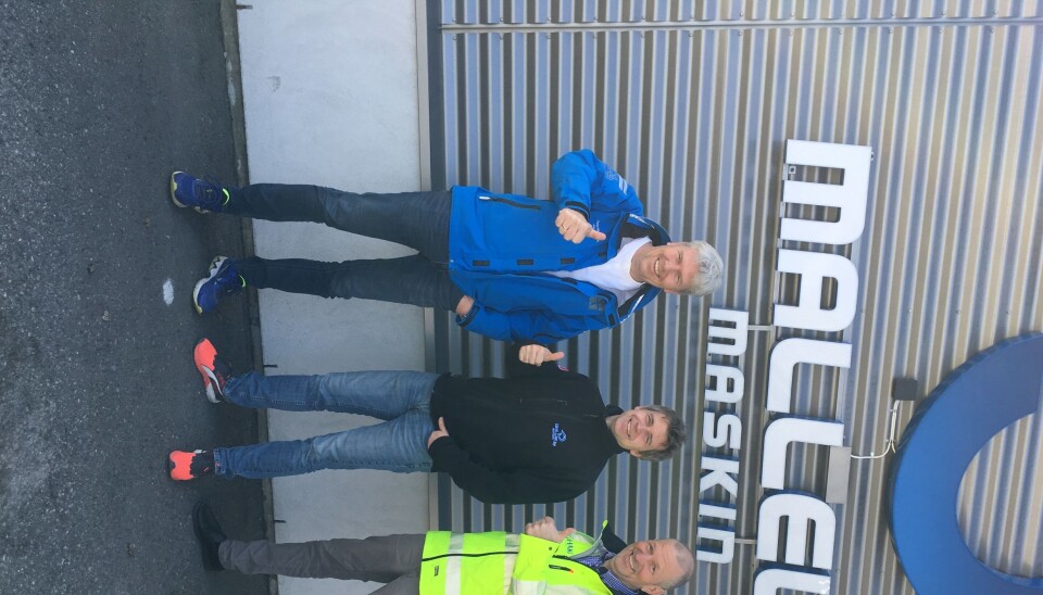 Jon Ølstad (Volvo Maskin AS), Kai F.Moen (Malleus Maskin AS), Roar Steen Holst (Haki AS). Ivar Andreas Tanum (Ivar Tanum AS) var ikke tilstede da bildet ble tatt.