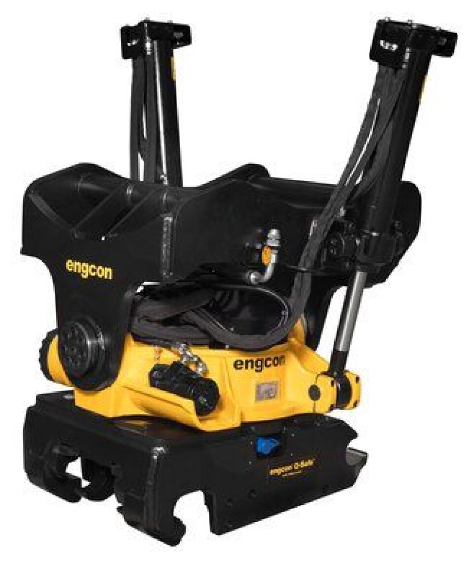 Engcon EC233.