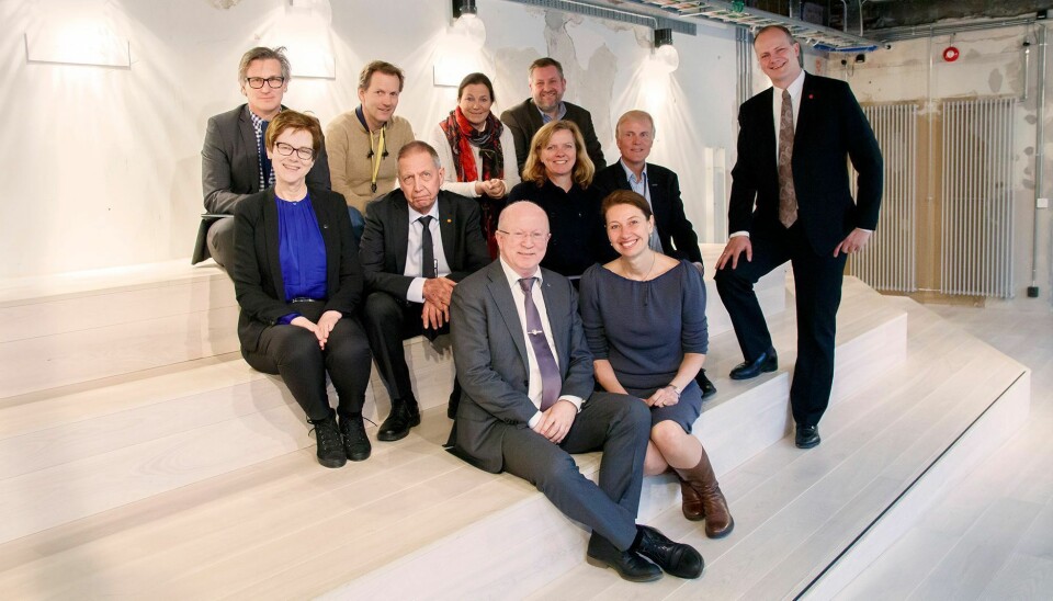 Mobilitets- og teknologirådet. Fra venstre: Bjørn Erik Thon, Elisabeth Enger, Rolf Assev, Terje Moe Gustavsen, Alexandra Bech Gjørv, Torstein Olsen, Bernt Reitan Jenssen, Kirsti Slotsvik, Silvija Seres, Dag Falk-Petersen, Ketil Solvik-Olsen. Berit Svendsen og Hege Skryseth var ikke tilstede da bildet ble tatt.