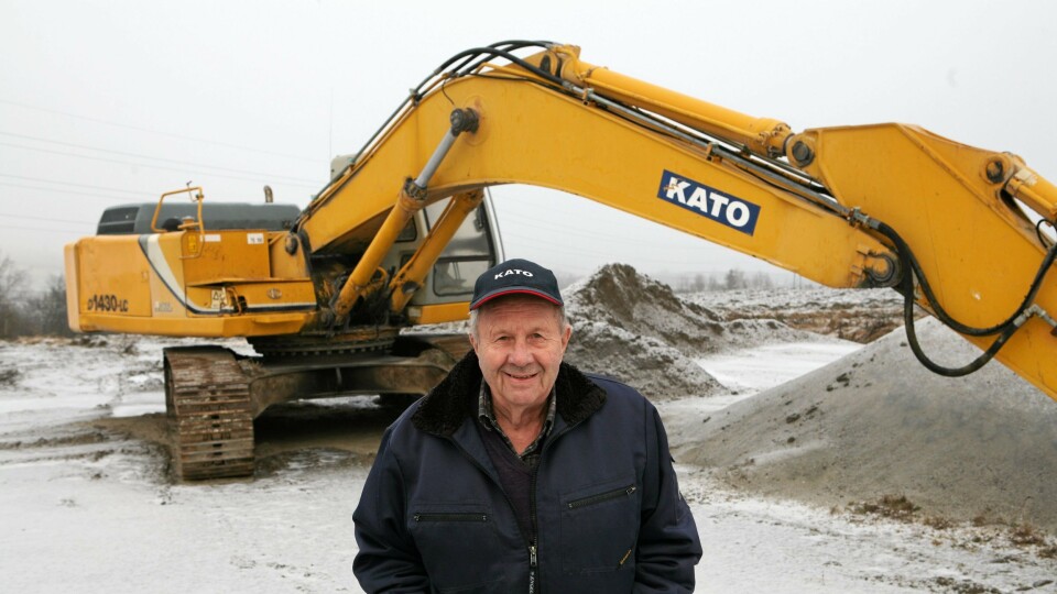 De seinere årene har Magne Berget lagt sin elsk på Kato-gravere, her 35-tonneren HD1430-LC.