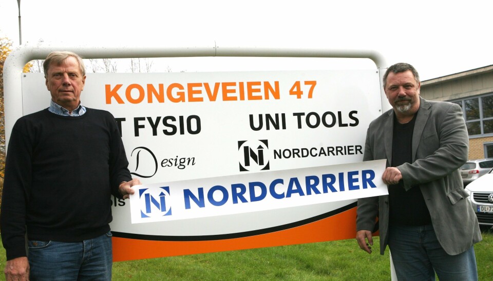 Kompanjongene Knud-Aage Sørensen (t.v.) og Steen Brændstrup Jensen har kjempet sammen om Nordcarriers eksistens i flere ti-år. Nå er en epoke over i Kongeveien 47 på Sofiemyr.