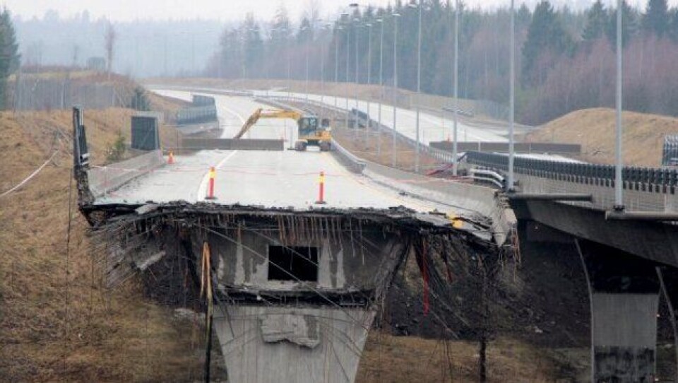 E18 Skjeggestadbrua var stengt fra 2. februar 2015 til sommeren 2016.