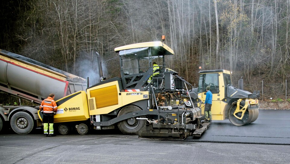 SAMMEN: Hesselberg Maskin overtar nå ansvaret for alt salg og service fra tyske Bomag.