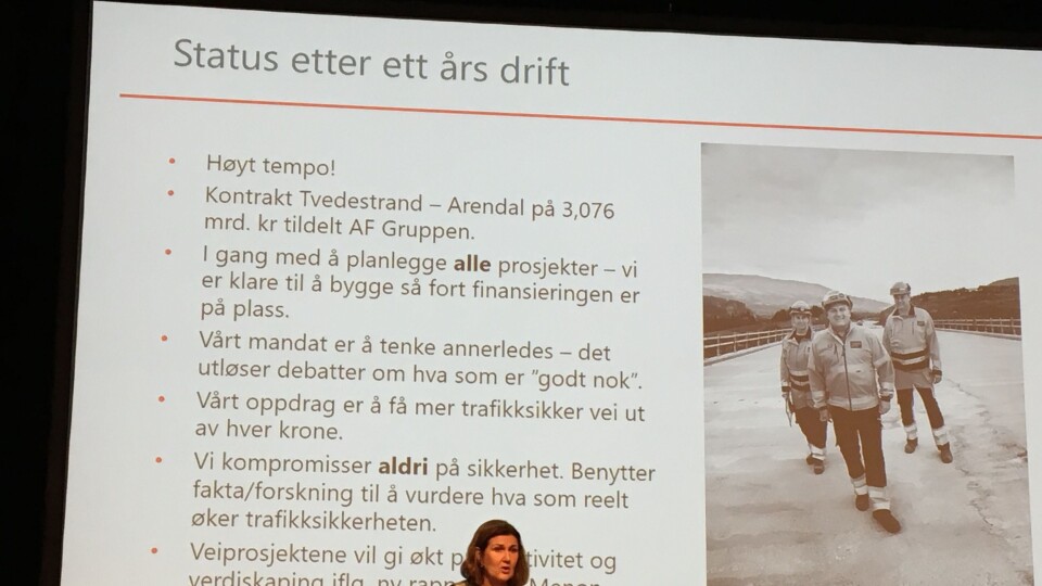 Administrerende direktør Ingrid Dahl Hovland orienterte om Nye Veiers første år under åpningen av leverandørdagen.
