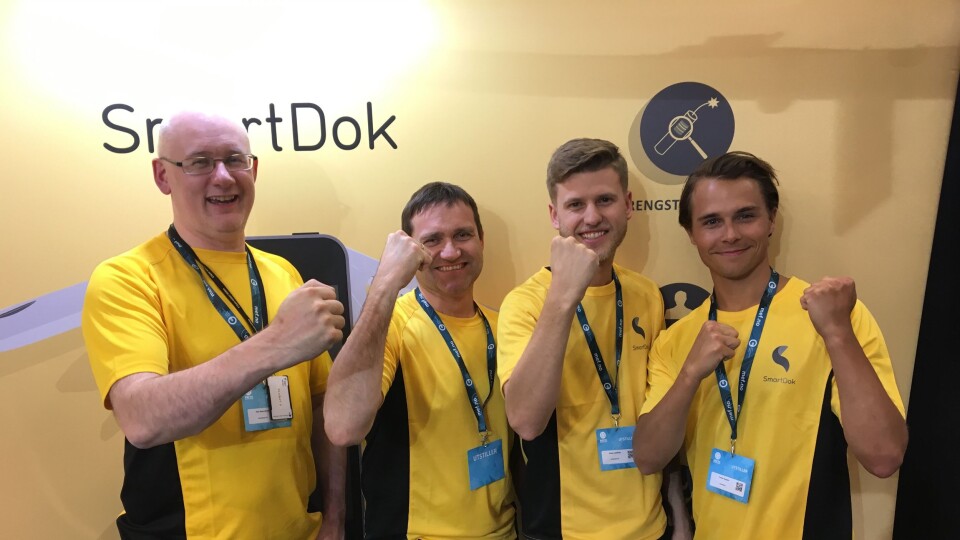 1000 KUNDER: SmartDok-gjengen var strålende fornøyd. Fra venstre: Vidar Berg-Hansen, Per Tore Hansen, Anders Josefsson og Preben Nygaard.