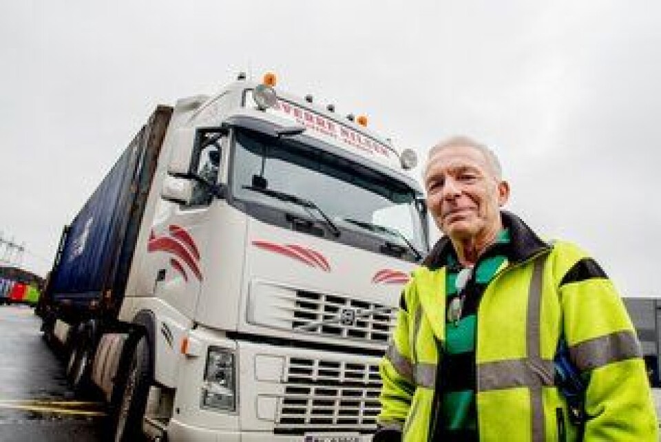 Sverre Nilsen elsker å kjøre lastebil, og å reparere og vedlikeholde dem. Det har han gjort i 52 år.