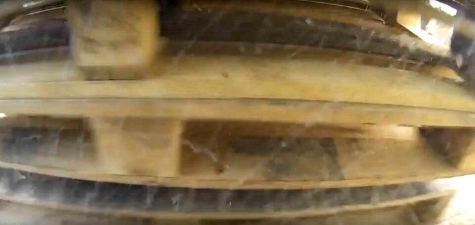 Mellom palle-lasten og dashcam-et er det en bil!