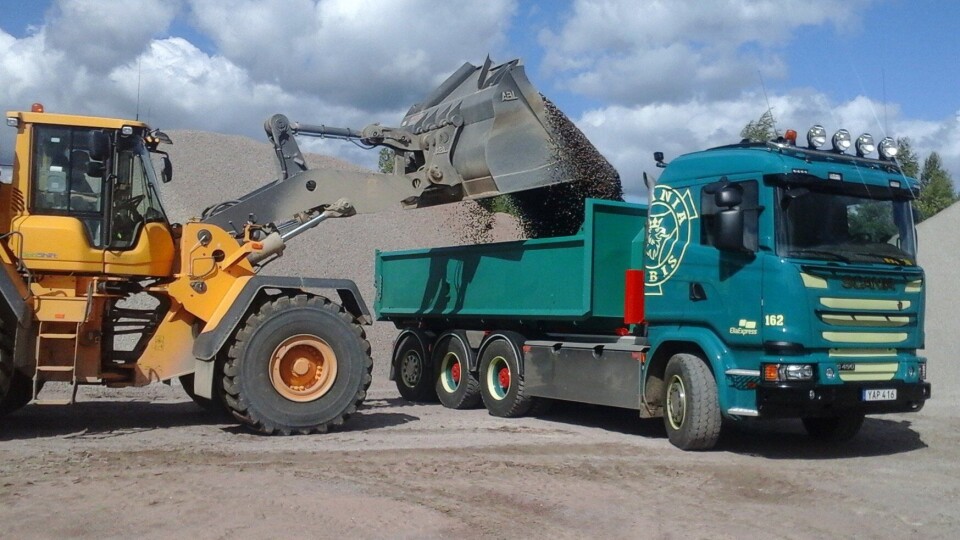 Scania G490 8x4 offroad med en helautomatisk Allison-girkasse, 4000 Series.
