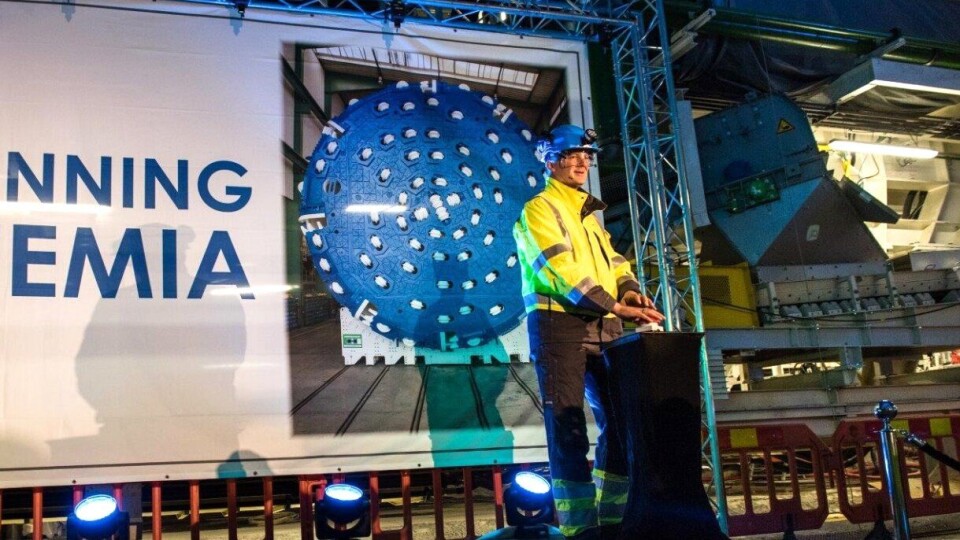 Med ca. 90 gjester og ansatte til stede, trykket samferdselsminister Ketil Solvik-Olsen på startknappen for gigantmaskinen, Dronning Eufemia, 5. september 2016. Foto Nicolas Tourrenc AGJV