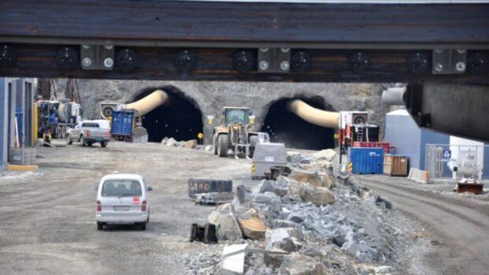 Kongsbergtunnelen med to løp er en av fire tunneler som får installert mye teknisk utstyr.
