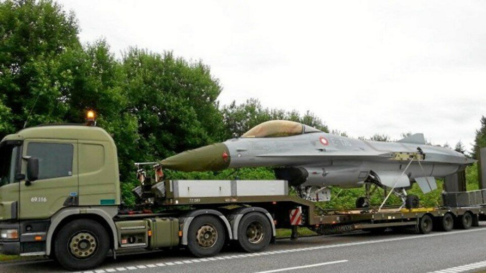 Jagerfly langs motorveien hører ikke med til dagligdagse foreteelser.