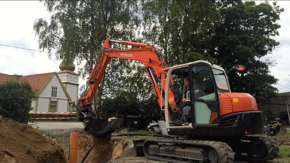 DEMO: Den nye sorteringsskuffen fra Steelwrist på en Kubota KX080-4. Kombinasjonen var på demo i Hedmark da Anlegg&Transport mottok denne pressemeldingen 24. juni.