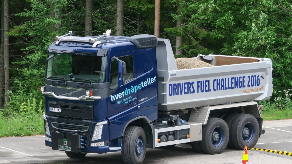 Konkurransebilen var en Volvo FH 540 tippbil lastet til 26 tonn.