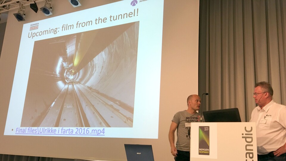 I RUTE: Torbjørn Tveit Bakketun (t.v.) fra JV Skanska Strabag og Hans-Egil Larsen fra Jernbaneverket informerte om fremdriften for Ulrikke som nå er 1,4 km inn i Ulriken-fjellet.