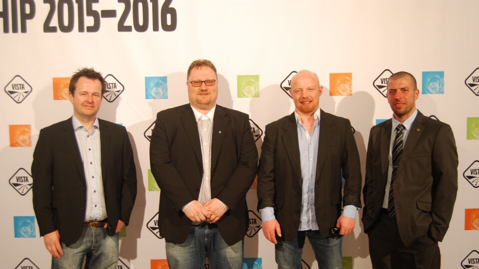 Dette laget fra Wist Last & Buss reiser neste uke til finalen i en verdensomspennende konkurranse for verkstedansatte i Volvo lastebil. Laget består av fra venstre Stian Skogstad, Rune Rambraut, Odd Aril Rian, Peter Pogacs  her fotografert under premieutdelingen etter semifinalen.