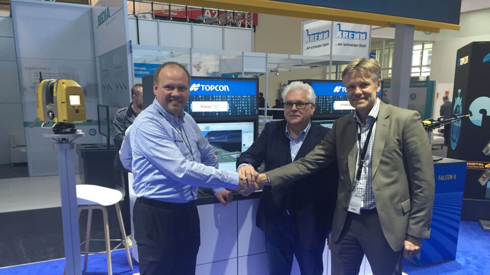 Jani Myllymaa, Vice Prsident Global sales, Viasys VDC, Uli Hermanski Vice president Construction Business EMEA at Topcon Positioning og Hans Ellingsen, Adm . Dir Norsecraft Geo AS.
