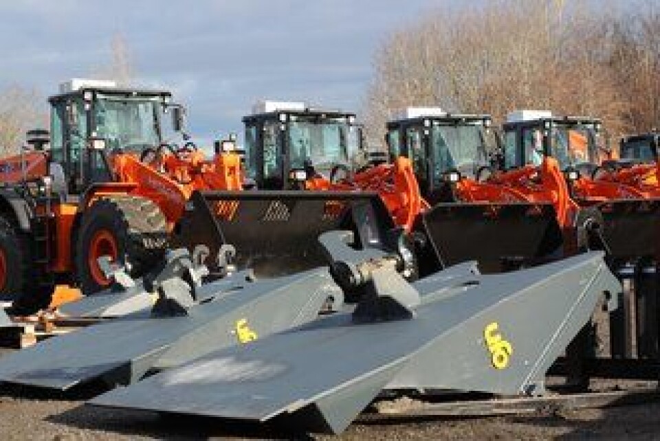 Disse hjullasterne og utstyret som ligger i forgrunnen leveres av Nasta AS til Lindum AS.