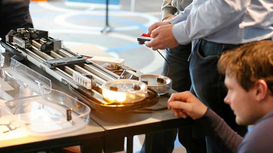 Man kan endre oppsettet på lampene etter behov for oppgaven som skal løses.