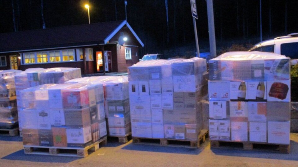 Det var «polske tilstander» på Taraldrud på morgenen torsdag 11. februar. For ordens skyld: Lastebilene kjørte innenlands transport.