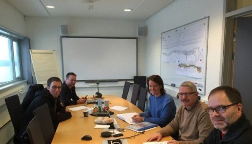 Tilbudsåpning fredag 5. februer. F.v: Kristian Brøste (Christie & Opsahl AS), Torbjørn Sigerseth (Mesta AS), Marianne Nærø (SVV, prosjektleder), Kjell Inge Langlo (SVV, byggeleder) og Bragi Freyr Bragason (SVV).