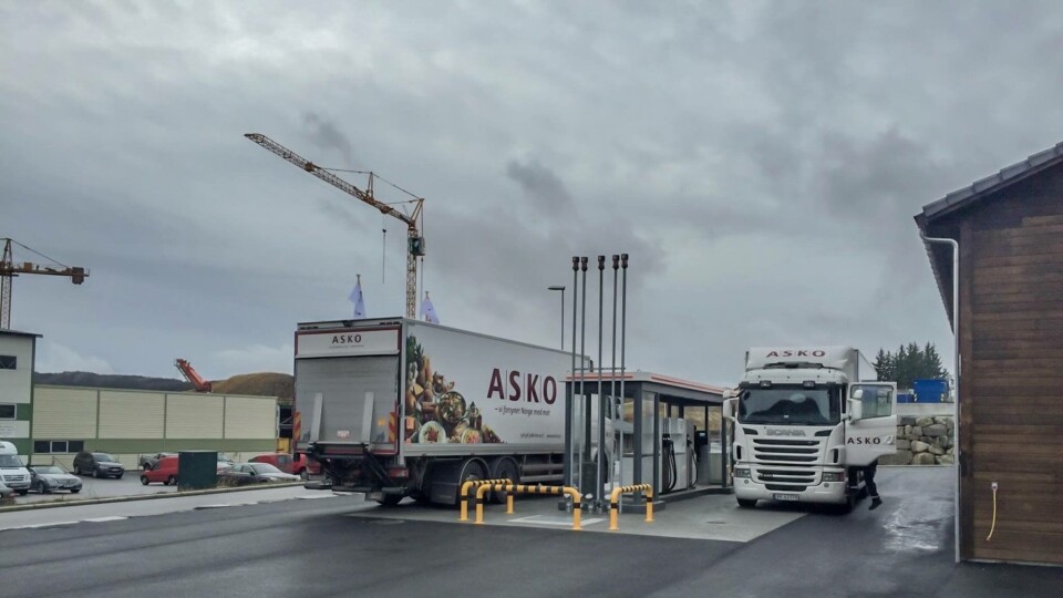 Ny stasjon for fylling av drivstoff sør for Ålgård i Rogaland.