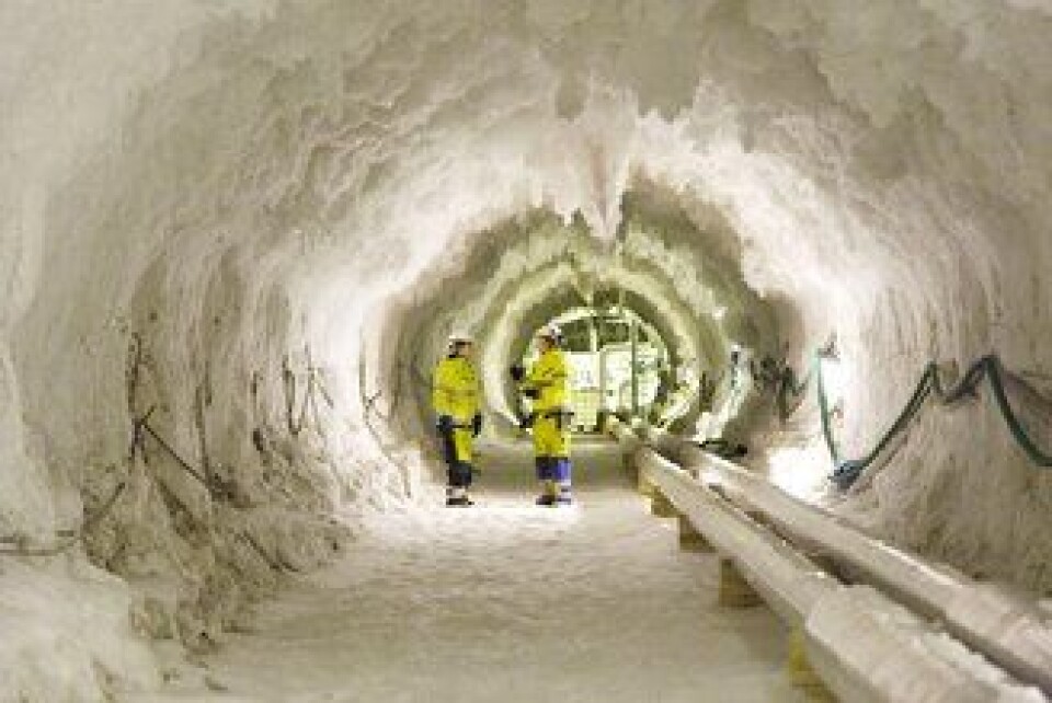 En strekning av tunnelen måtte fryses med en saltløsning på -40 grader for at drivingen skulle kunne gjennomføres.