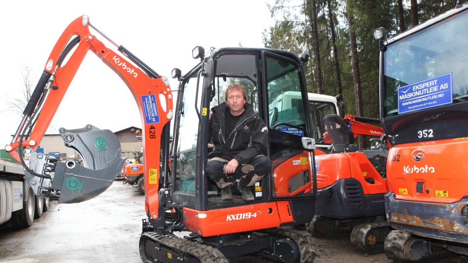 Kjell Sæter og Ekspert Maskinutleie har mange Kubota-gravere. Nå har de bestilt enda flere. Kjell Sæter og Ekspert Maskinutleie har mange Kubota-gravere. Nå har de bestilt enda flere.
