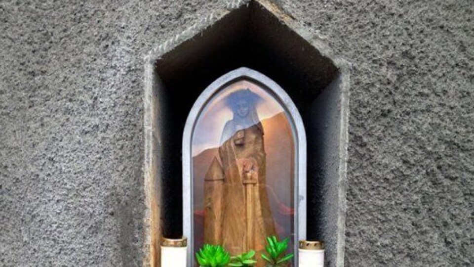 St. Barbara passer på arbeiderne i Jobergtunnelen.