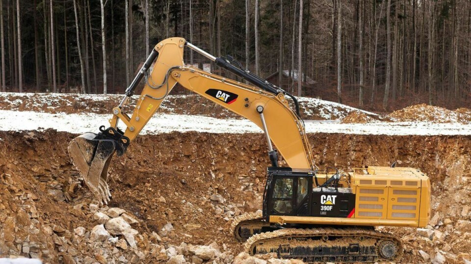 Caterpillar planlegger store kutt
