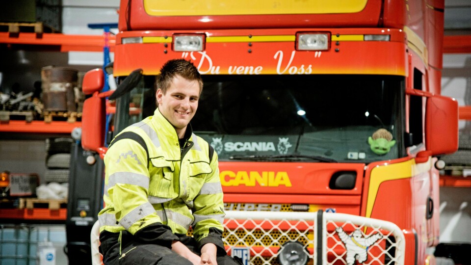 «Du vene Voss» står det på solskjermen på bilen Vegard Rogne kjører til daglig.