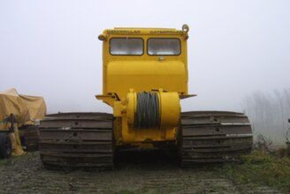 En Hyster-vinsj med 50 meter kabel sitter på hekken.