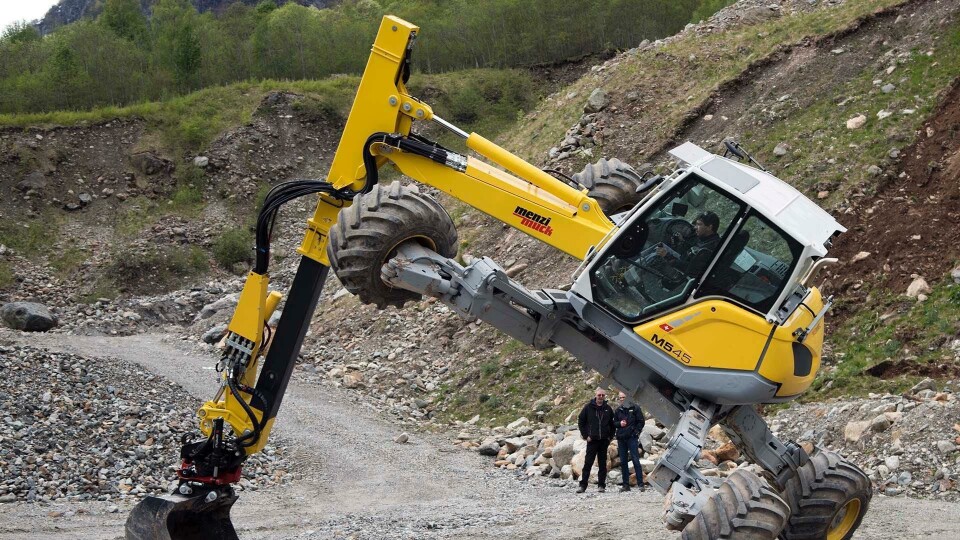 Se Menzi Muck i helling