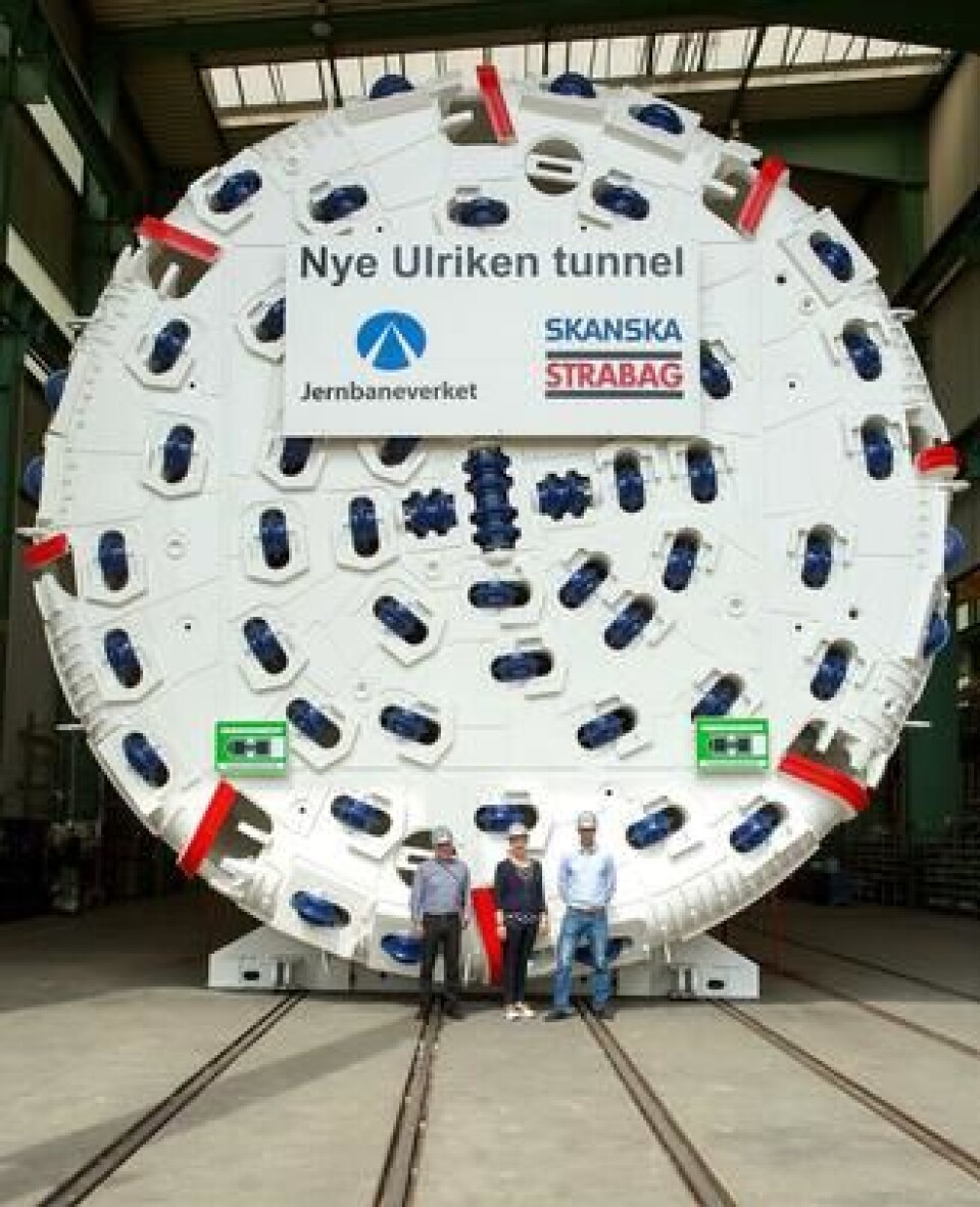 Fra venstre byggeleder Norvald Skjoldli, prosjektdirektør Stine I. Undrum og byggeleder Helge Tjelmeland, alle fra Jernbaneverket. Fra venstre byggeleder Norvald Skjoldli, prosjektdirektør Stine I. Undrum og byggeleder Helge Tjelmeland, alle fra Jernbaneverket.