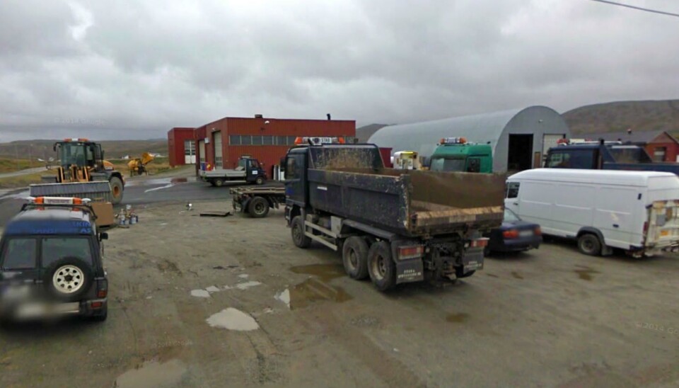 I løpet av året er det helt slutt for en av de få bedriftene i Mehamn, Karlstad Maskin & Transport AS. Eierne ønsker å selge lokalene til kommunen.