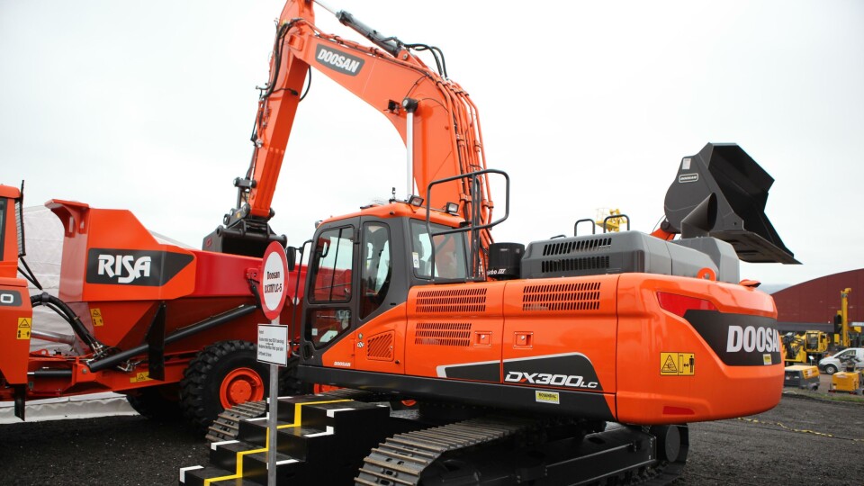 Doosans nye beltegraver DX300 LC-5. ALLE Doosans nye beltegraver DX300 LC-5. ALLE